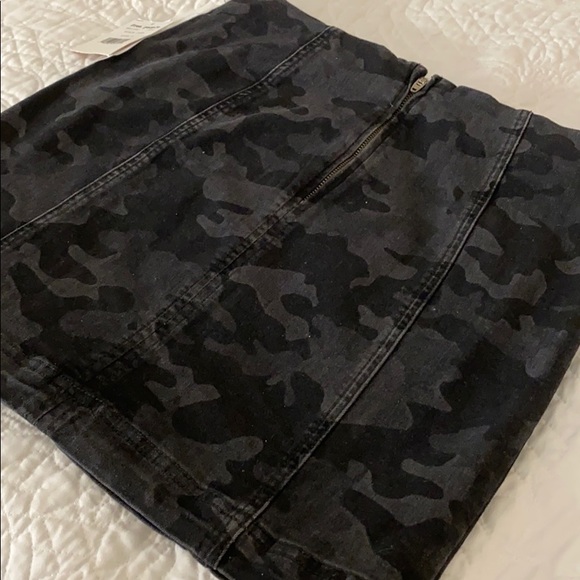 Brand New Free People Camo Skirt - Picture 10 of 10